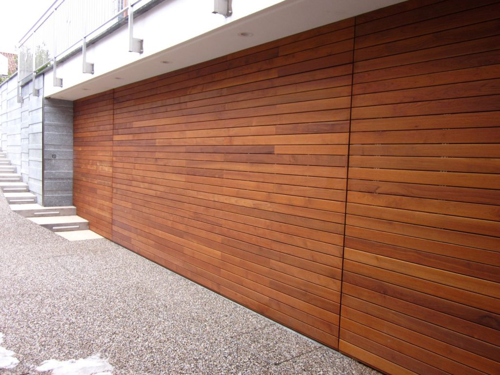 Cladding in teak