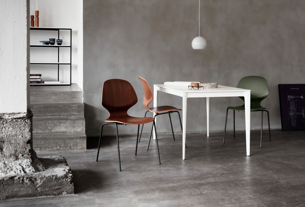 Torino table and Florence chairs by BoConcept