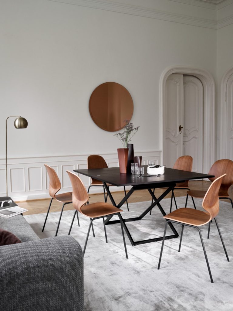 Rubi table and Florence chairs by BoConcept