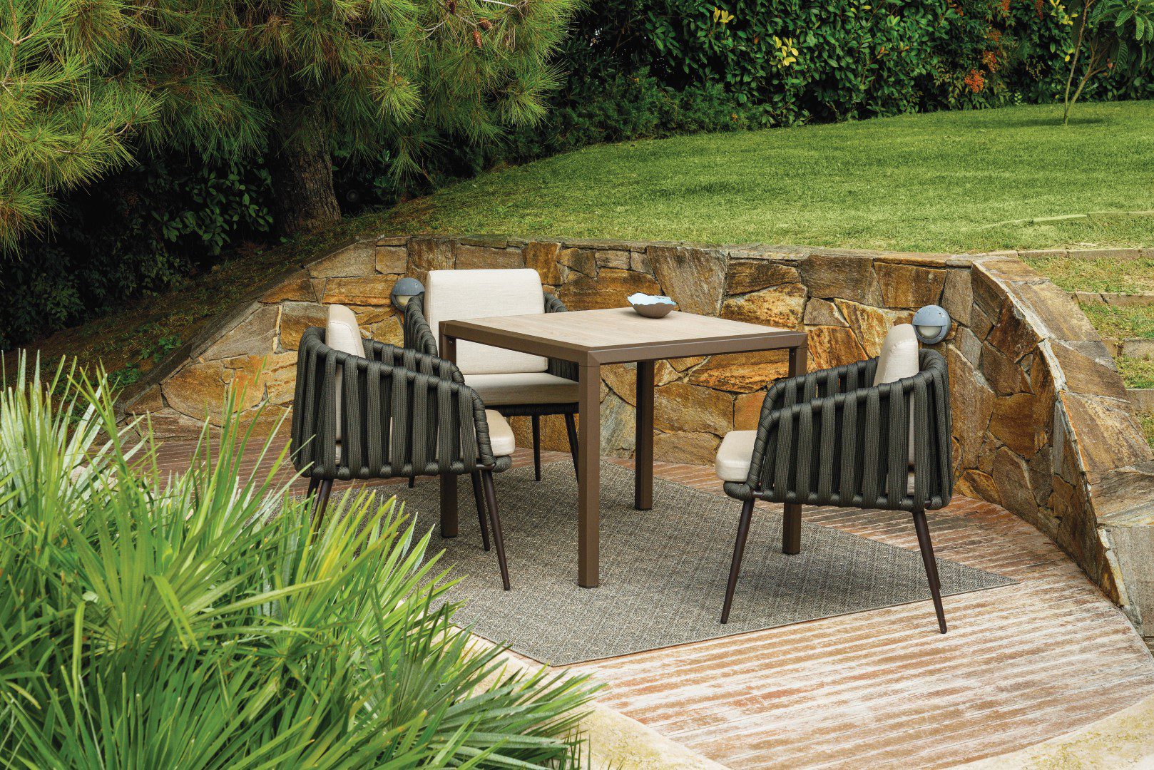 Outdoor Furniture Brands International Ltd Official site